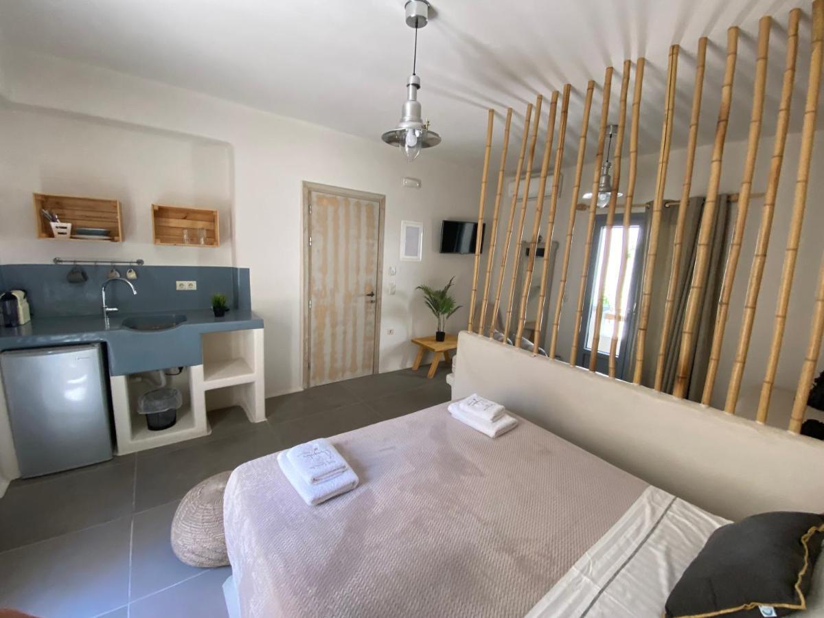Ampelos Suites Naxos City Экстерьер фото
